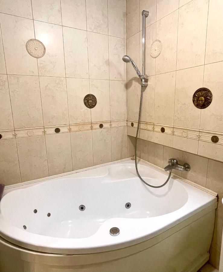 Бакулина 14 Apartment Kharkov Ngoại thất bức ảnh